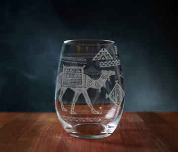 TRIBAL CAMEL MOTIF Wine Glass