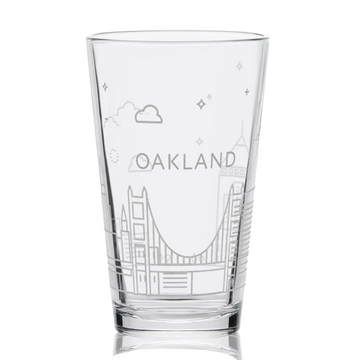 OAKLAND, CA SKYLINE Pint Glass
