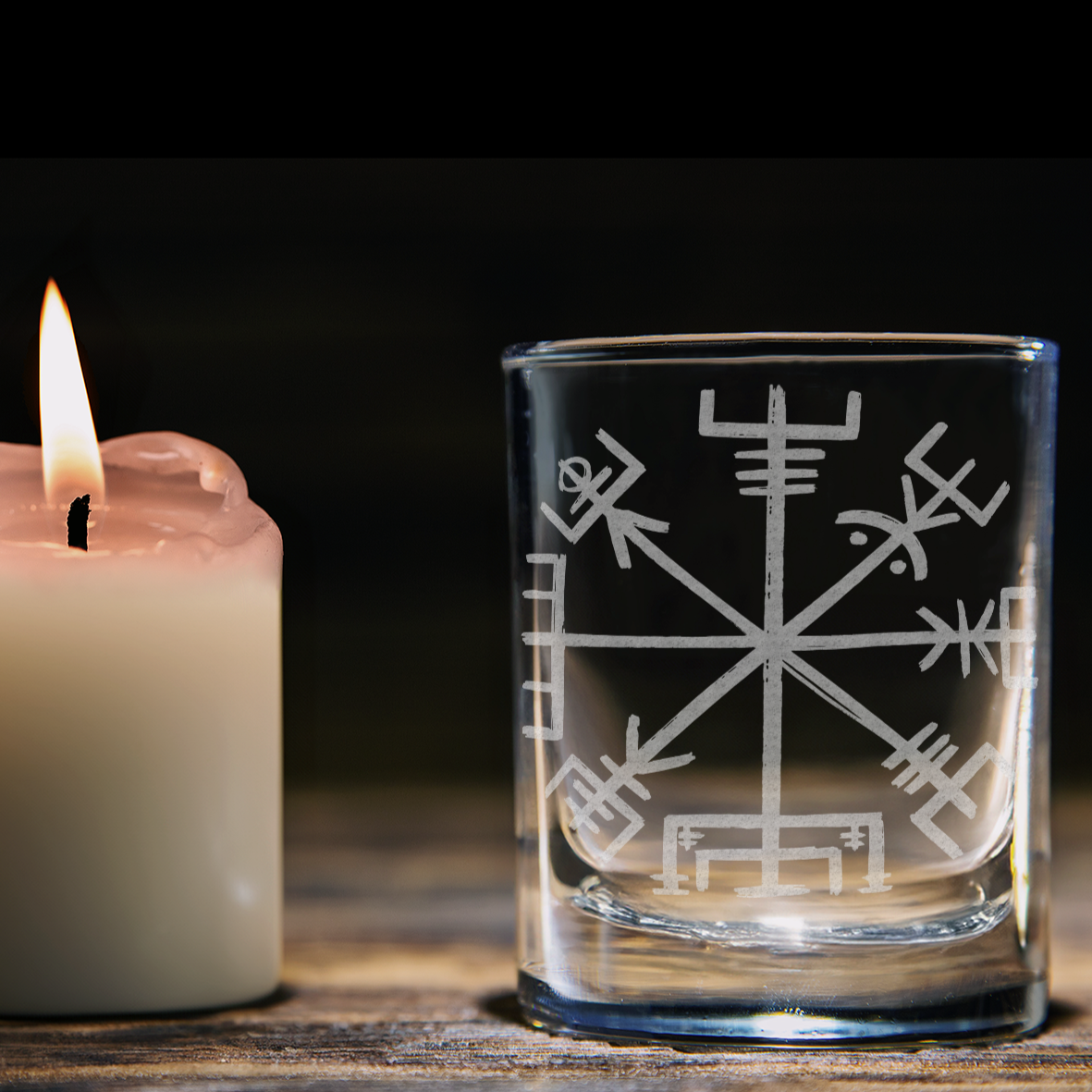 VEGVISIR RUNE Shot Glass