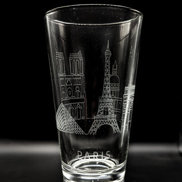 PARIS SKYLINE Pint glass