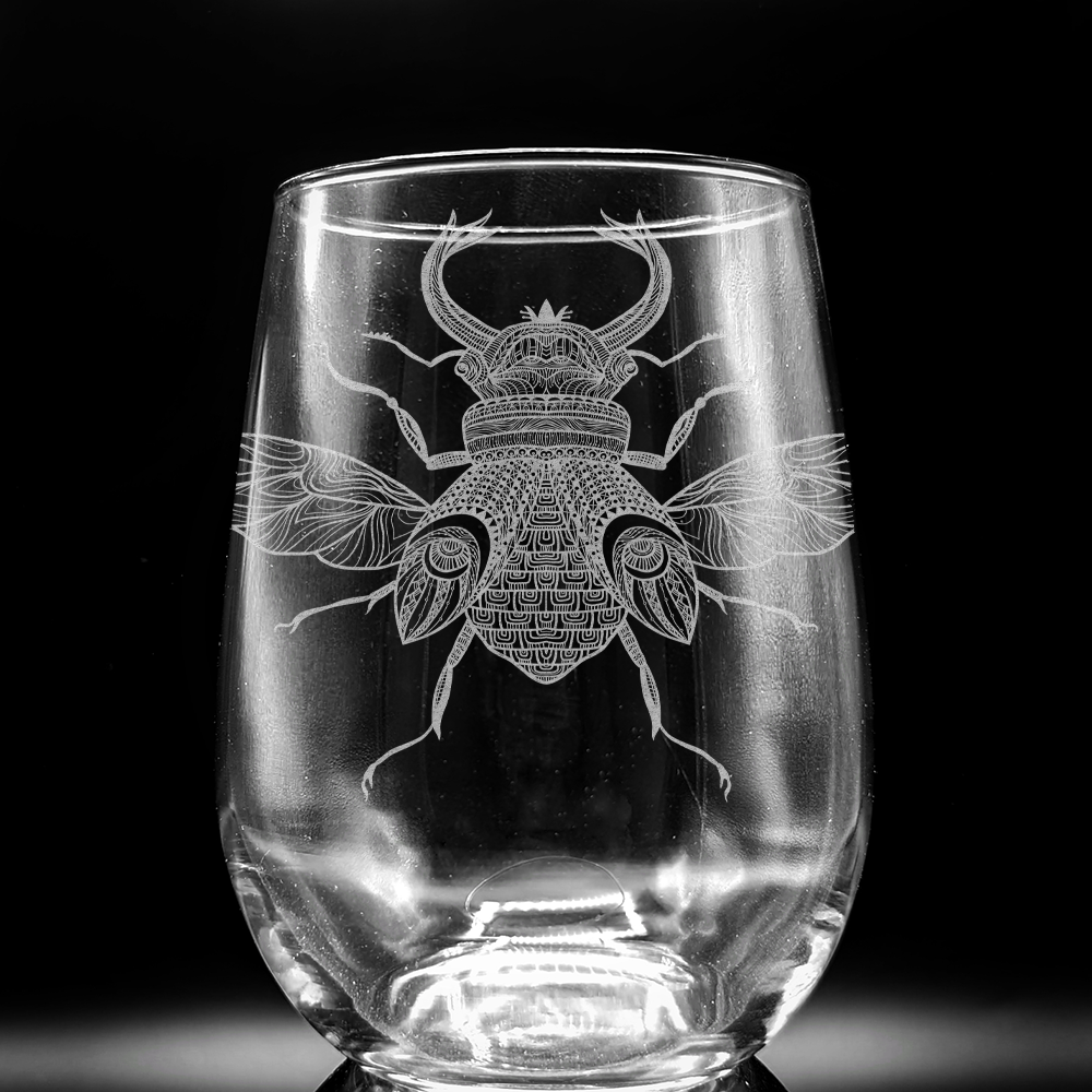 MYSTIC BEETLE Wine Glass